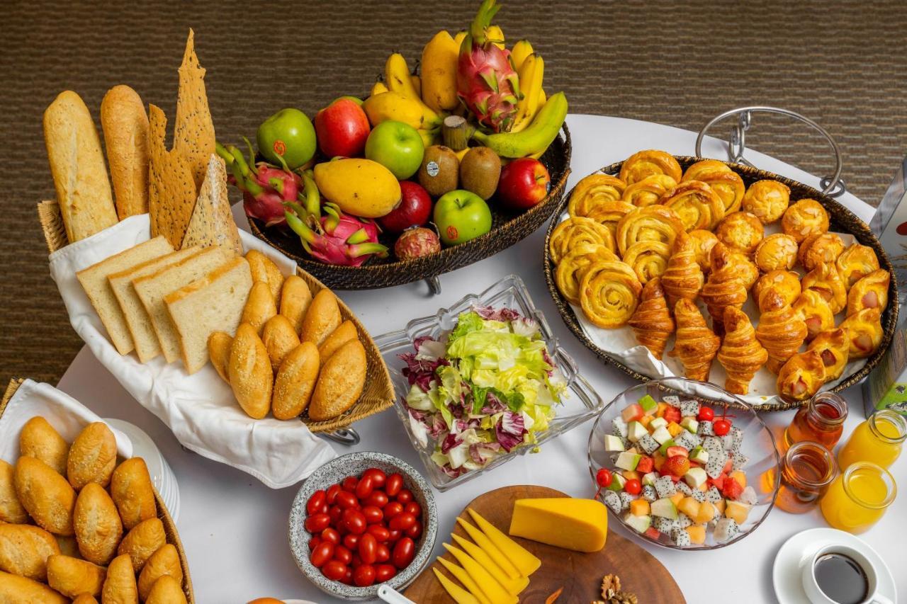 Khách sạn Quốc Tế Bảo Sơn