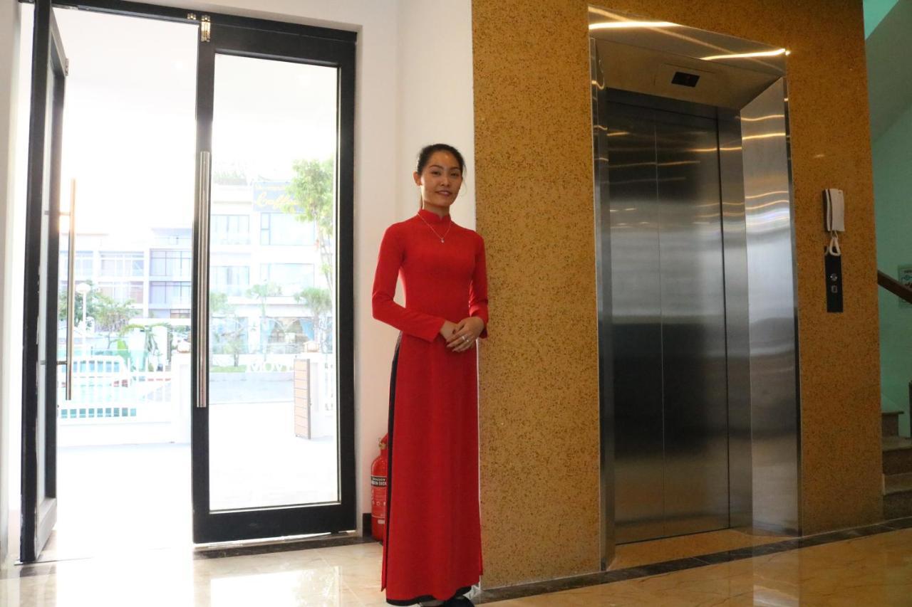 Tuan Chau Kingly Hotel