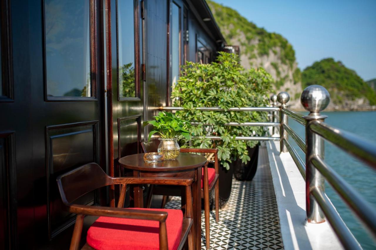 Athena Royal Cruise - Luxury In Halong Bay  5*