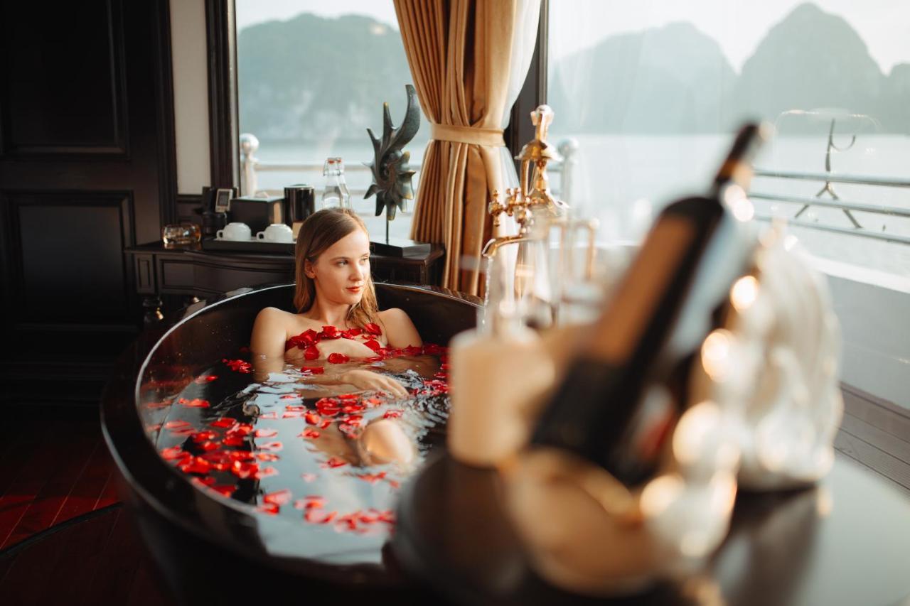 Athena Royal Cruise - Luxury In Halong Bay 