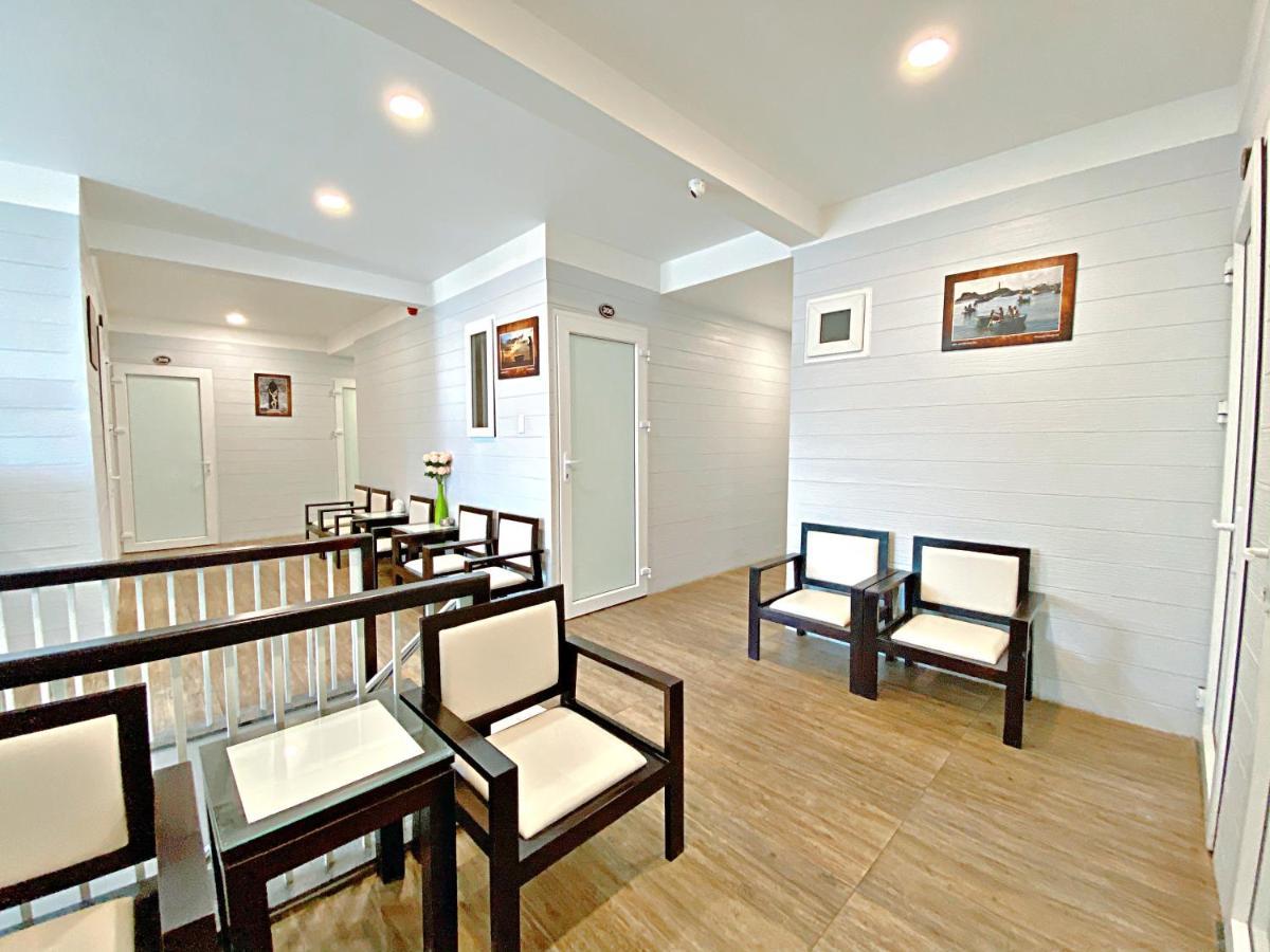 Minh Hang Hotel *