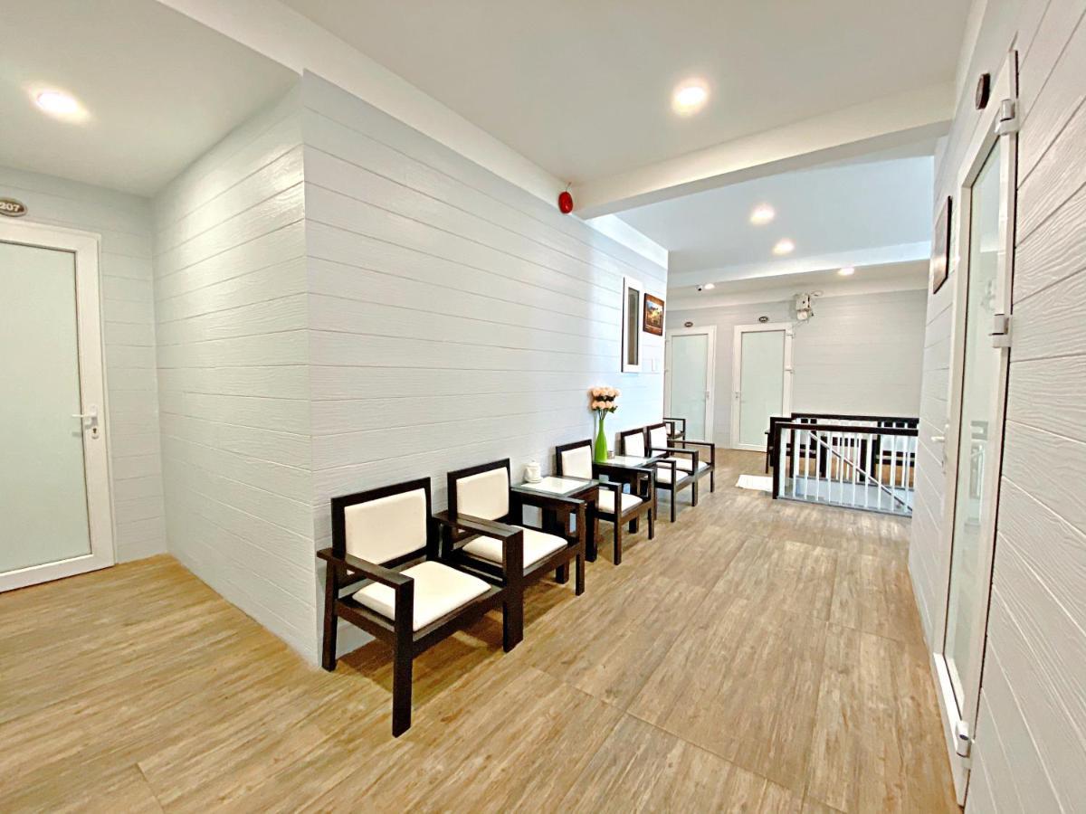 Hotel Minh Hang *