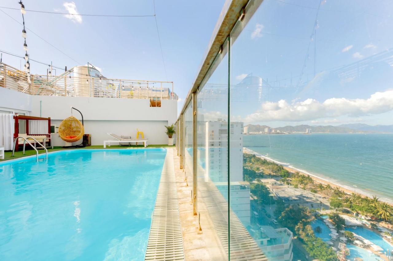 Paris Khách sạn 4*