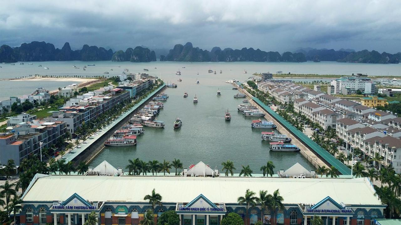 Domo Tuan Chau Ha Long