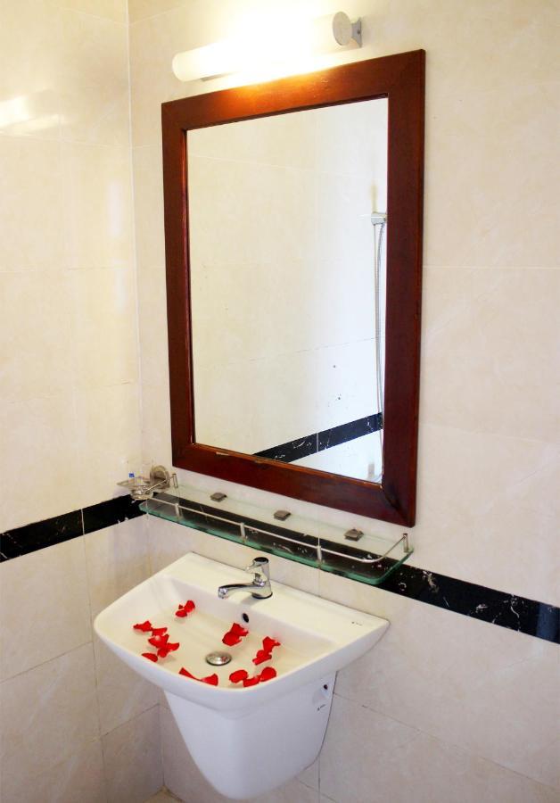 Hotel Song Bien Xanh 2*