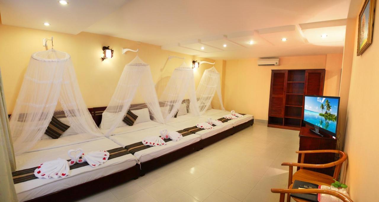 Hotel Song Bien Xanh 2*