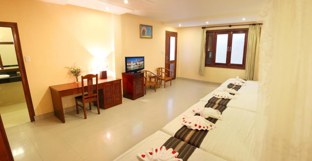 Hotel Song Bien Xanh 2*