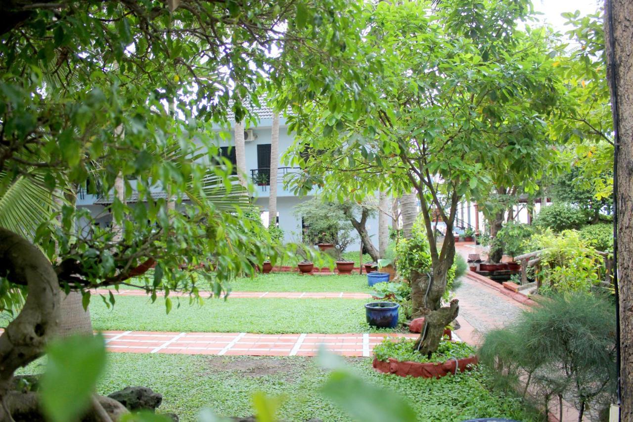 Hotel Song Bien Xanh 2*